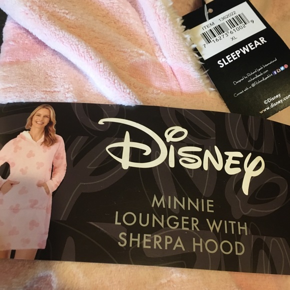Disney pink Large & XL Fleece Hoodie Robe NWT - Picture 8 of 8